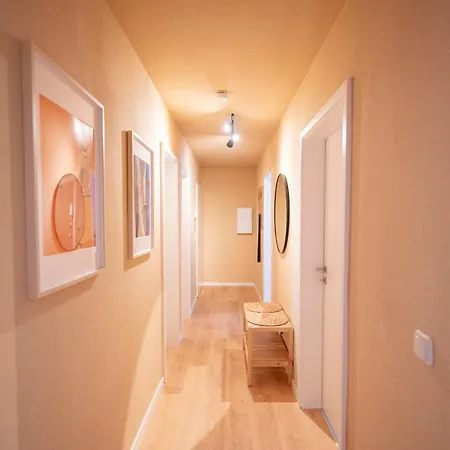 Two - Netflix, 5 Personen * Chemnitz